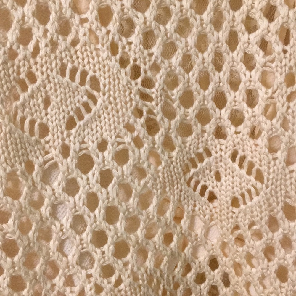 NWT Beige Open Knit crochet Lace Vest S M drapes - Picture 4 of 9